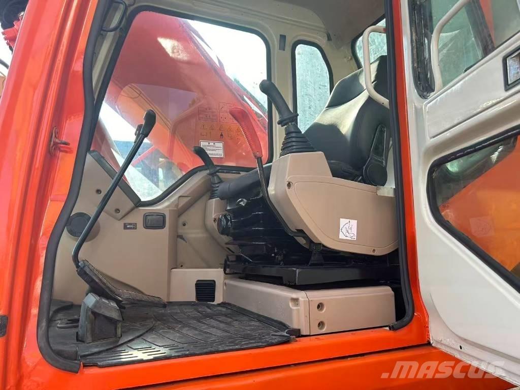 Doosan DH 225 LC-7 履带挖掘机