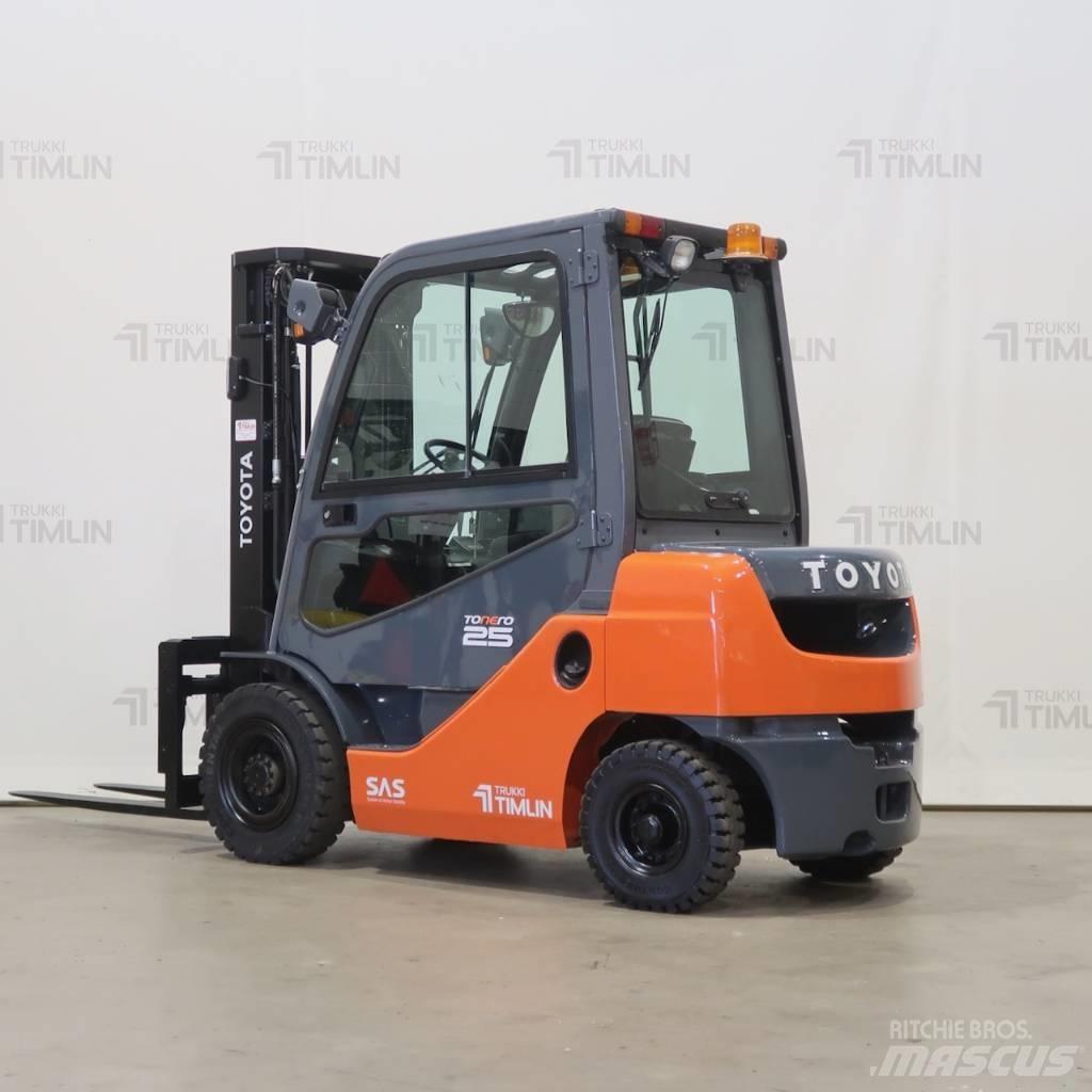 Toyota 52-8FDF25 柴油叉车