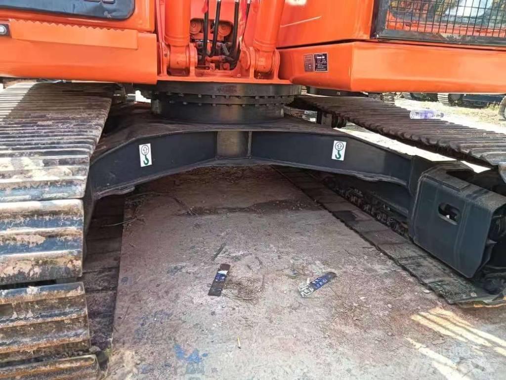 Doosan DX150 中型挖掘机