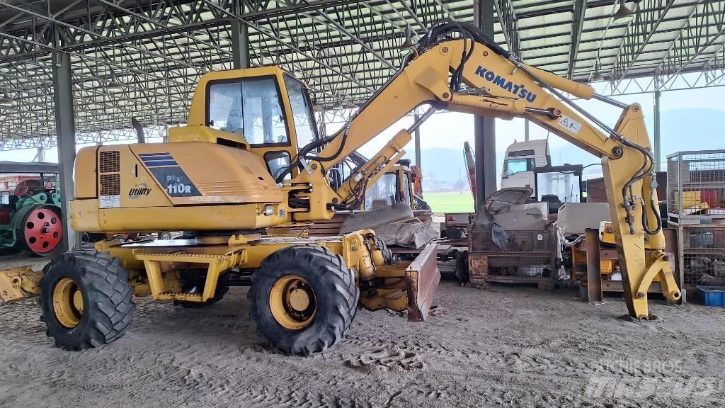 Komatsu PW 110 轮式挖掘机