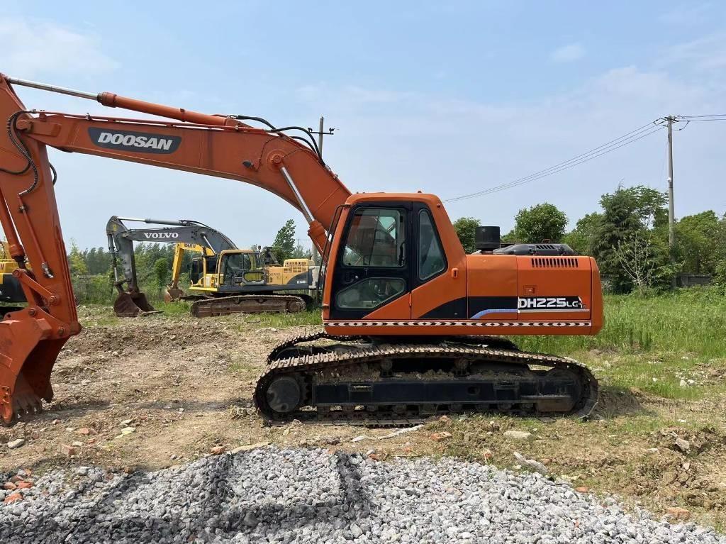 Doosan DH 300 履带挖掘机