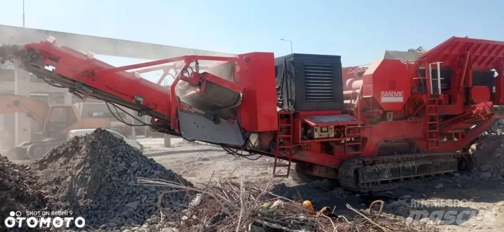 Sandvik QJ 330 移动式破碎机