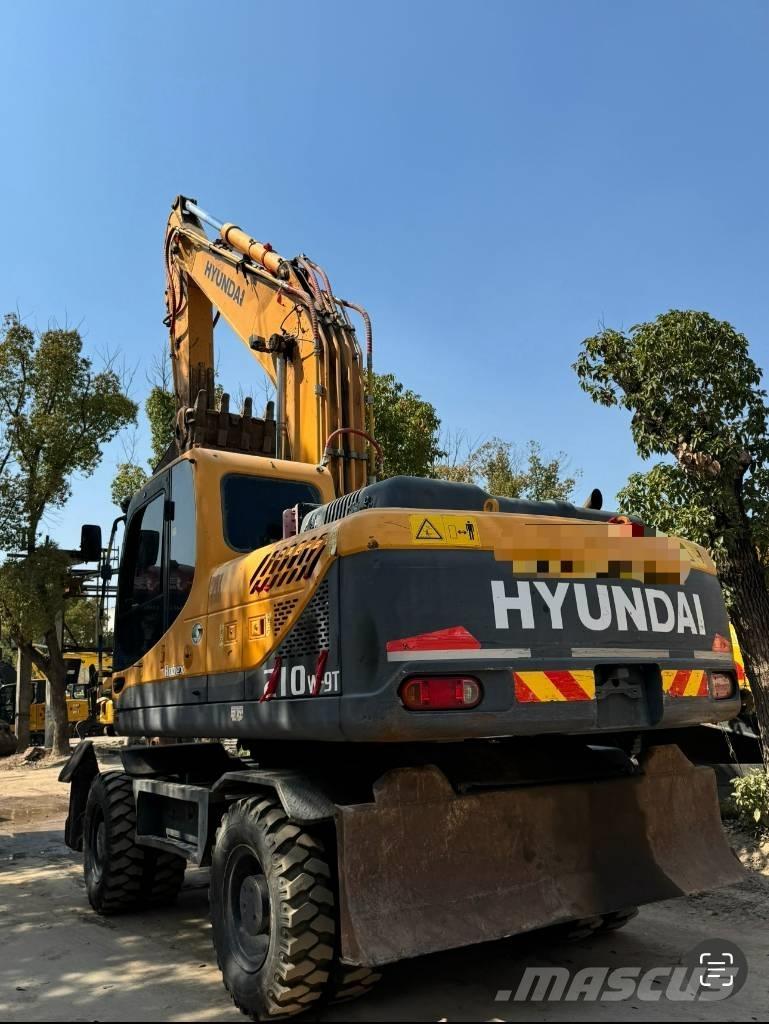 Hyundai 210W-9 轮式挖掘机