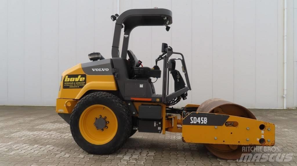 Volvo SD 45 B 单轮压路机