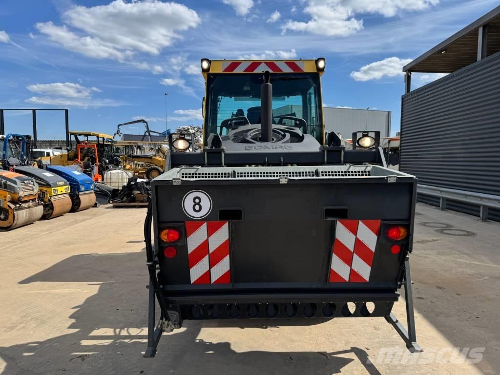 Bomag BW 174 AP-4 AM 双轮压路机