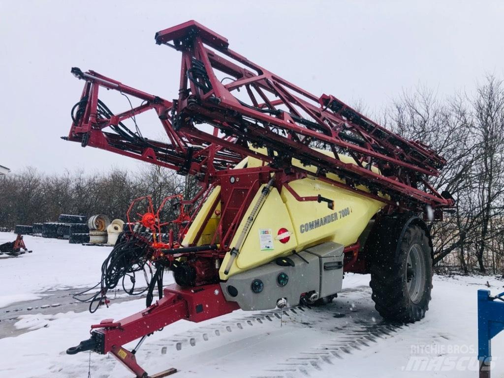 Hardi Commander 7000 牵引式喷雾机