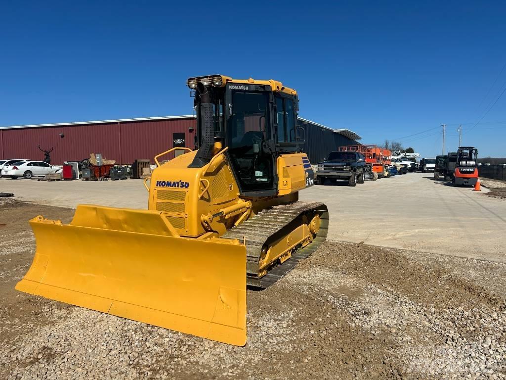 Komatsu D37PX-23 履带式推土机