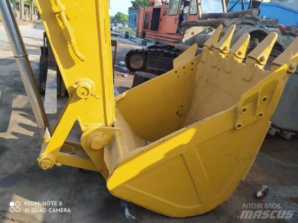  CATERILLAR 320D 水陆两栖挖掘机