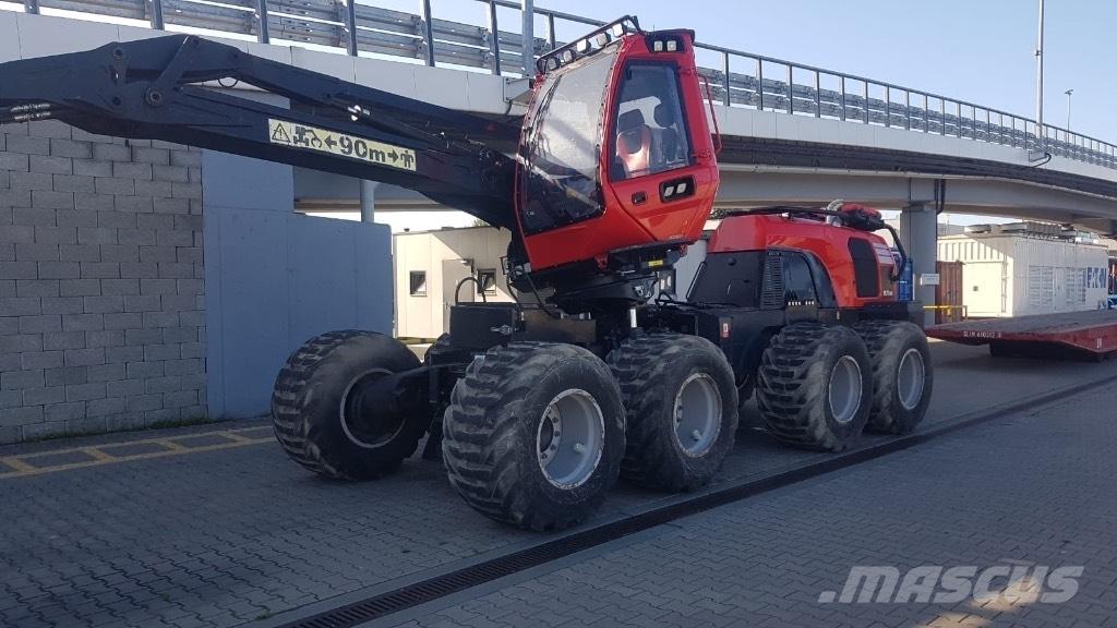 Komatsu 931 XC 收割机