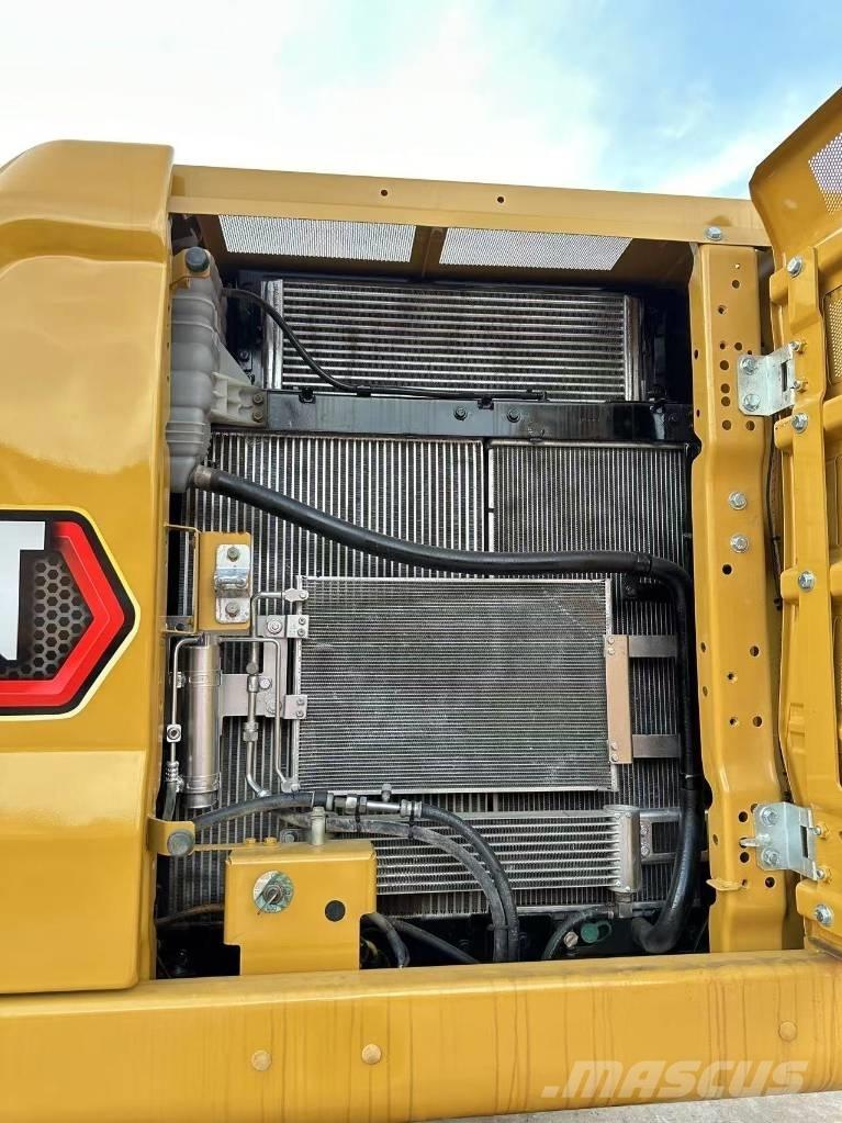 CAT 323GC 履带挖掘机