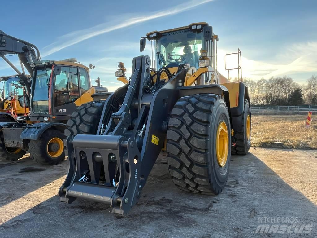 Volvo L 220 H 轮式装载机