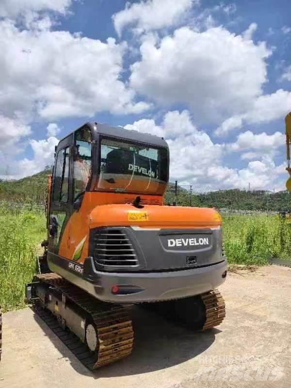 Doosan DX 60E 中型挖掘机