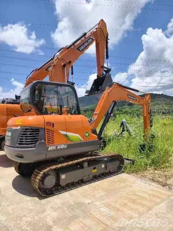 Doosan DX 60E 中型挖掘机