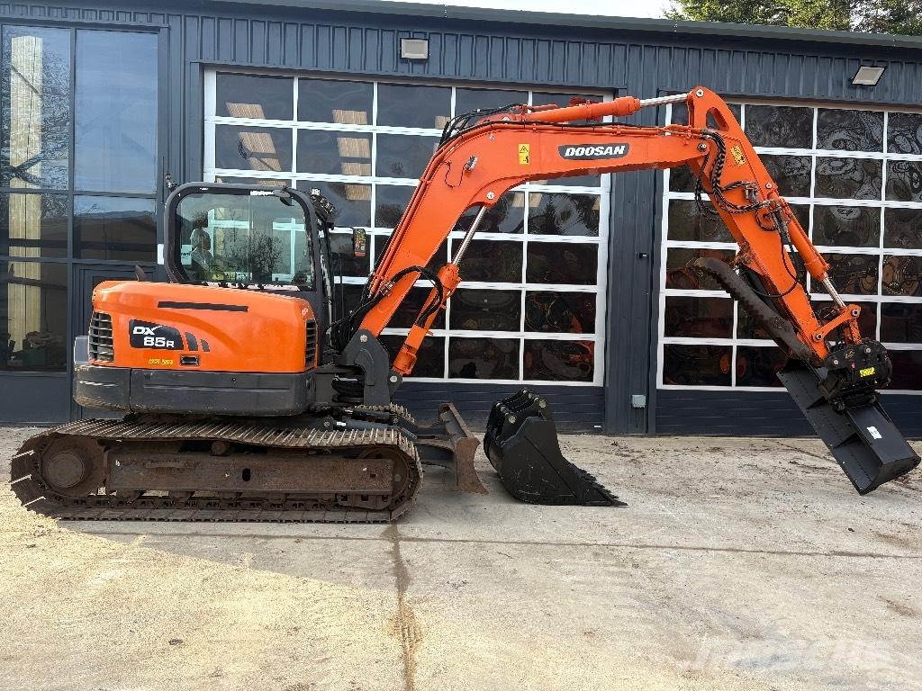 Doosan DX 85 R 中型挖掘机