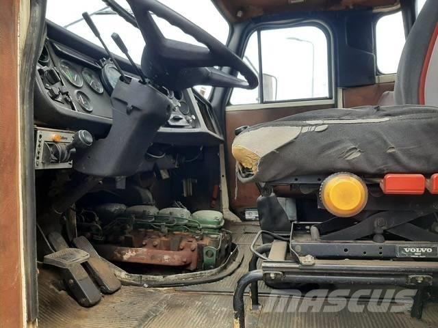 Volvo N 10 牵引车