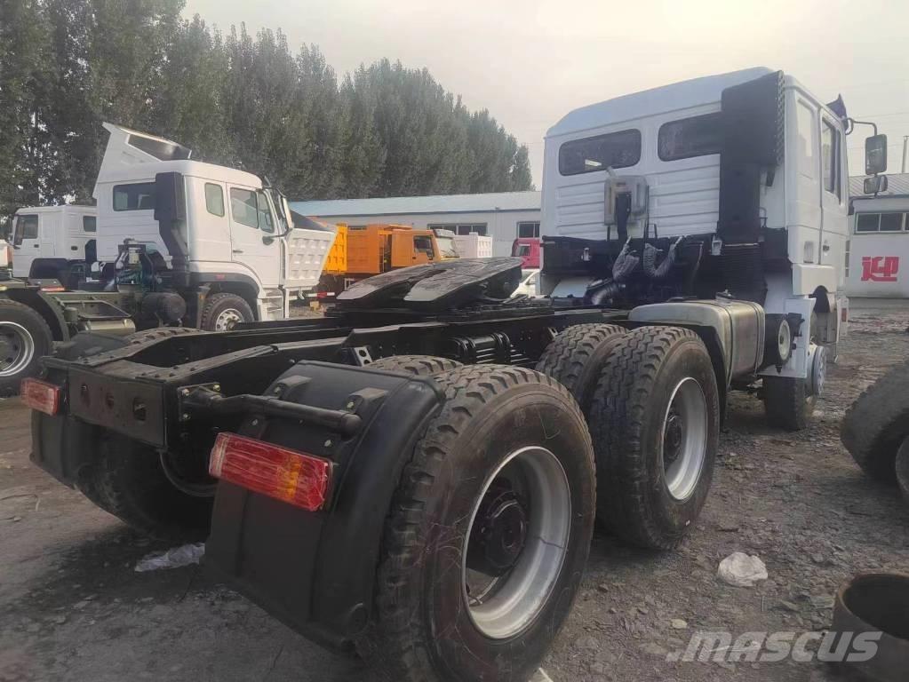 Shacman F3000 6x4 牵引车