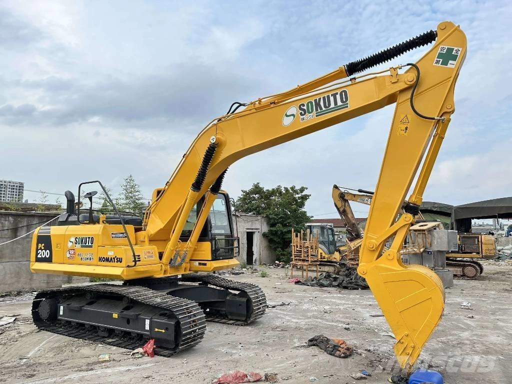 Komatsu PC 200-8 履带挖掘机