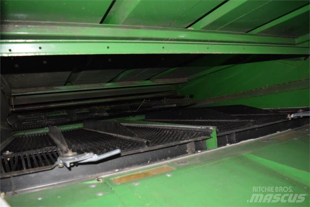 John Deere W 650 联合收割机