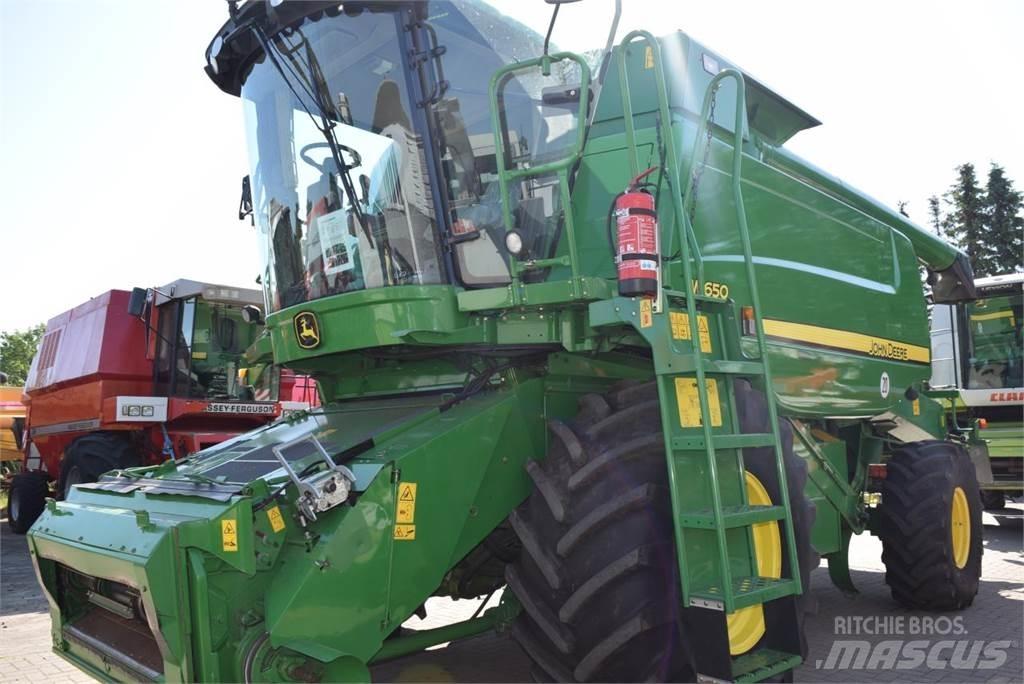 John Deere W 650 联合收割机
