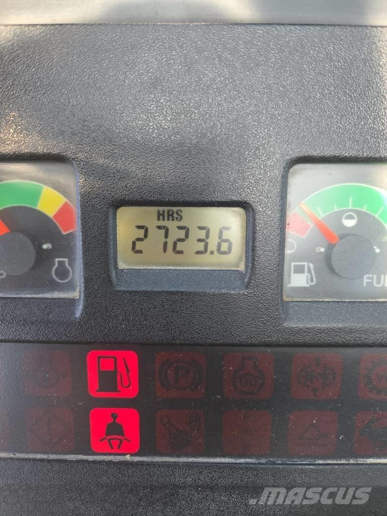 Bobcat T 2250 伸缩臂叉装车|叉装车