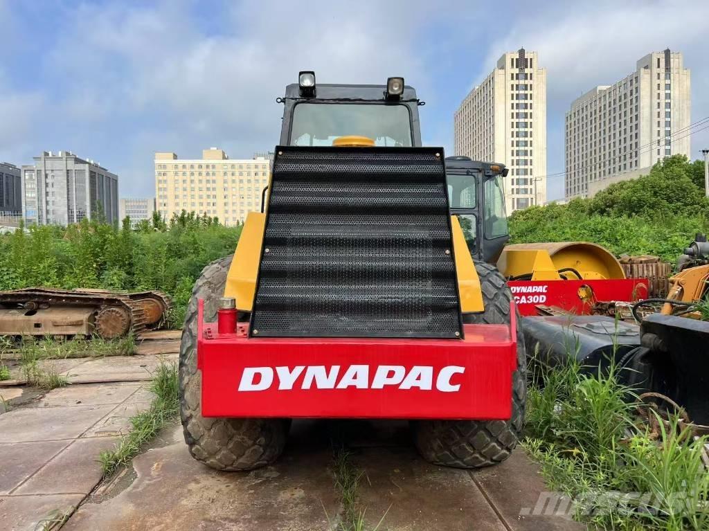Dynapac CA 25 D 单轮压路机