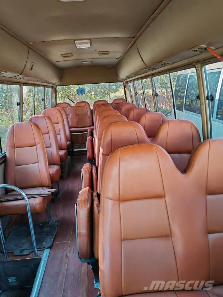 Toyota Coaster 公路客运汽车