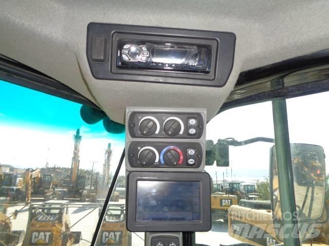 CAT 950M 轮式装载机