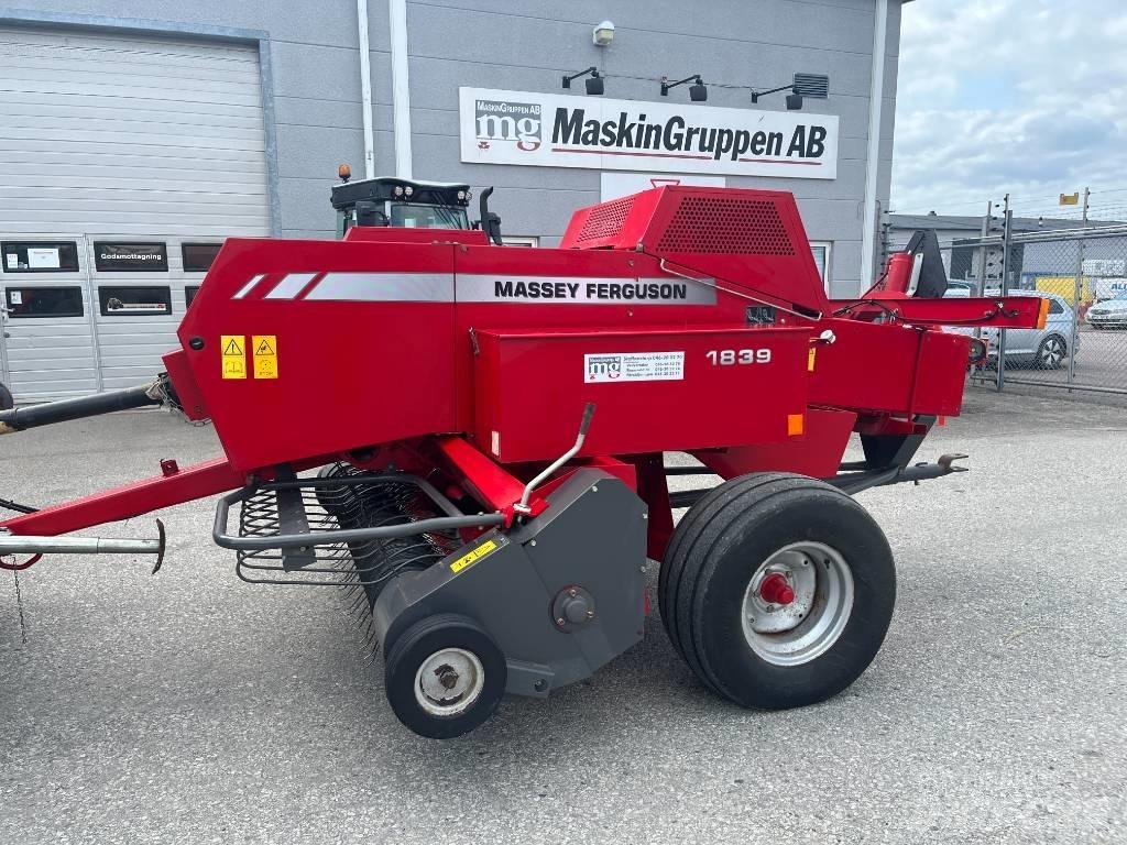 Massey Ferguson 1839 方捆打捆机