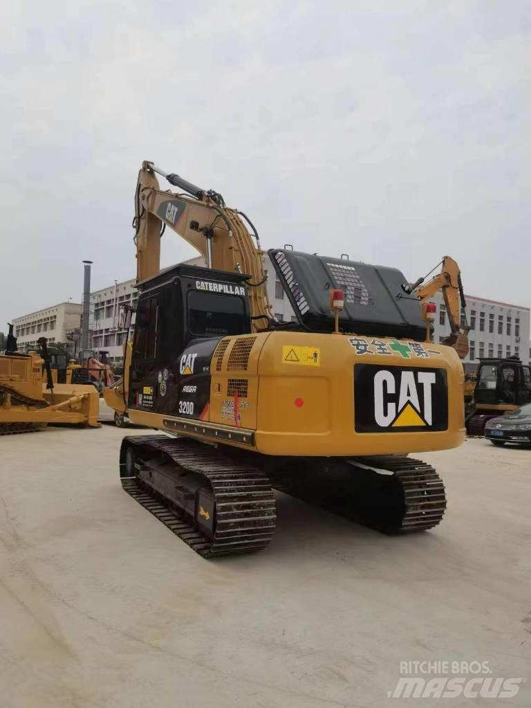 CAT 320 D 履带挖掘机