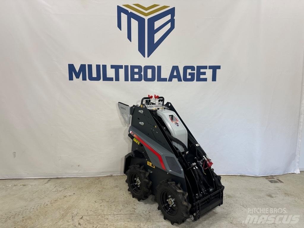 Sherpa Z30 小型装载机