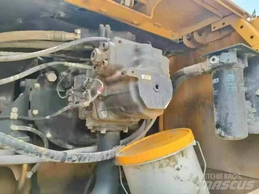 Komatsu PC 360-8 履带挖掘机