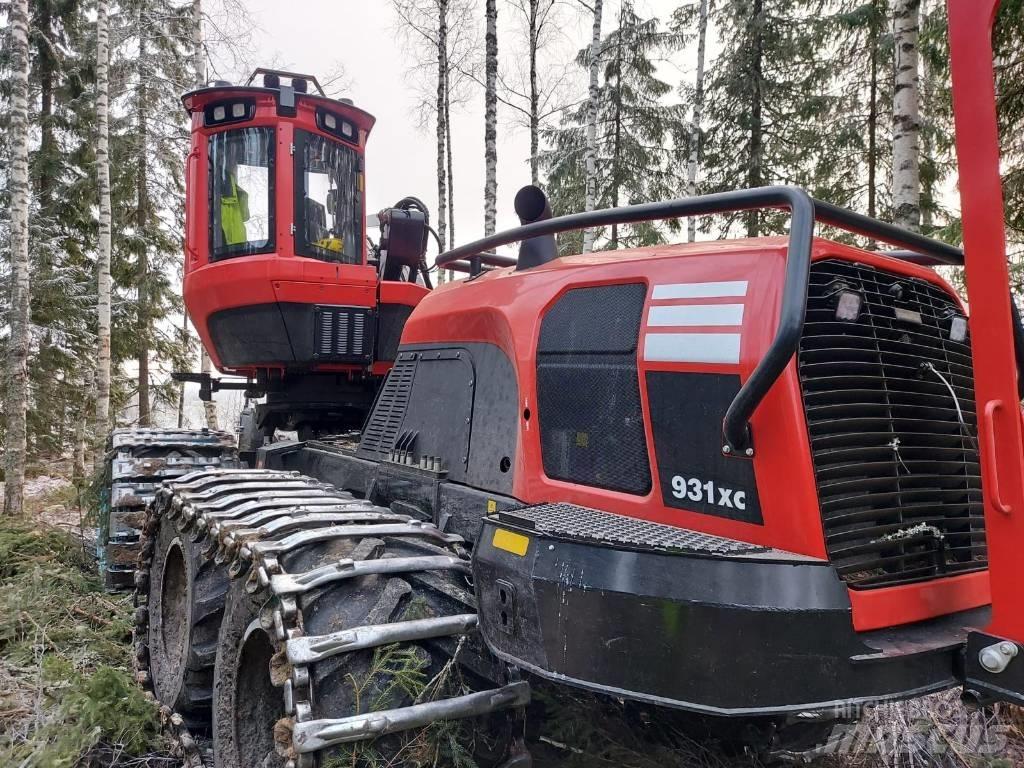 Komatsu 931 XC 收割机