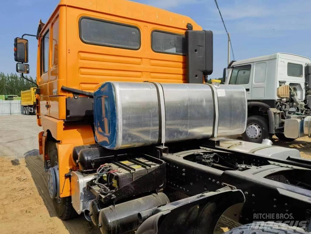 Shacman F3000 6X4 牵引车