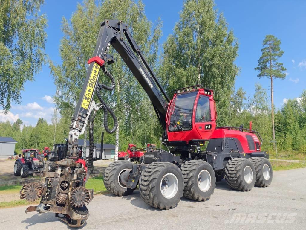Komatsu 901 XC 收割机