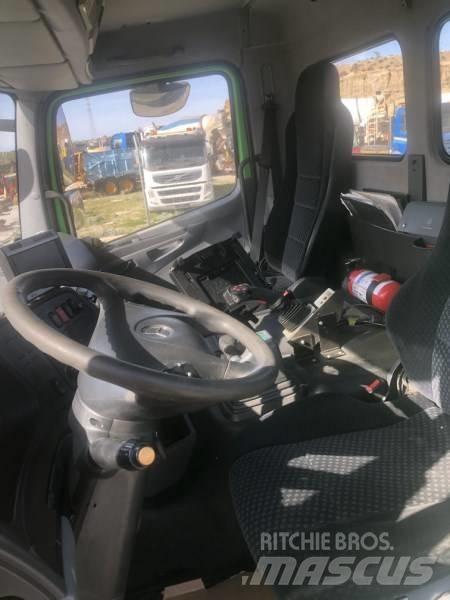 Mercedes-Benz 1829 可拆卸式卡车