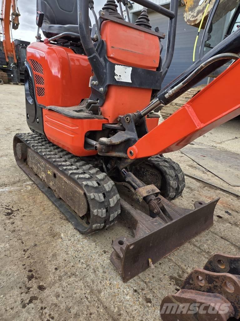 Kubota U 10-3 小型挖掘机