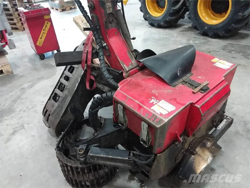 Komatsu S132 收割机机箱