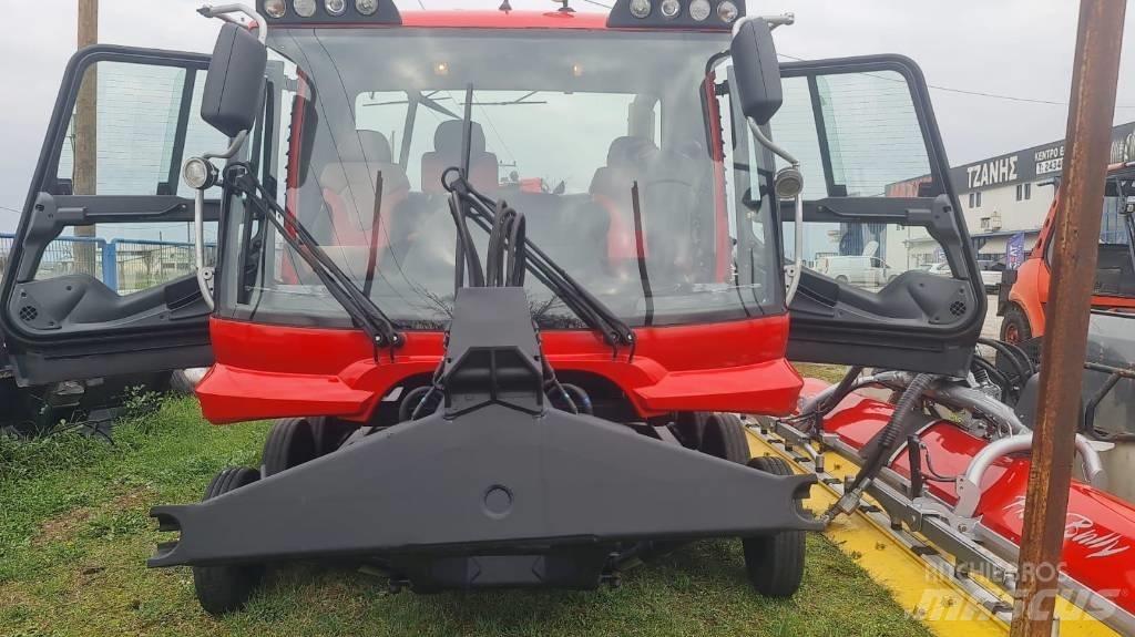  PistenBully  600 铲雪车