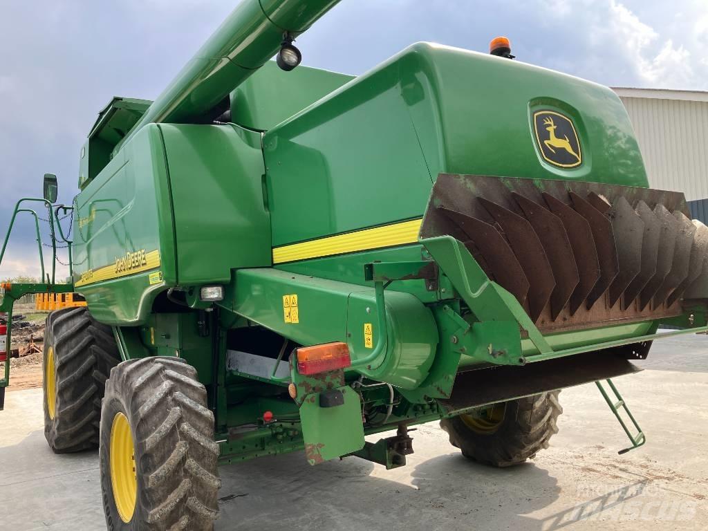 John Deere 9680 WTS 联合收割机
