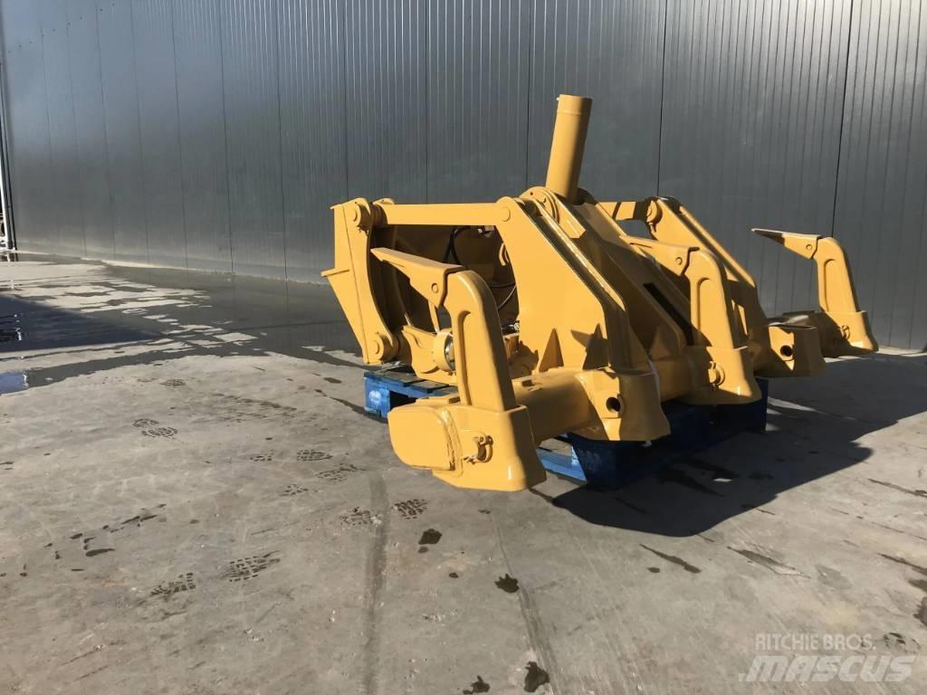 CAT 130G 松土器