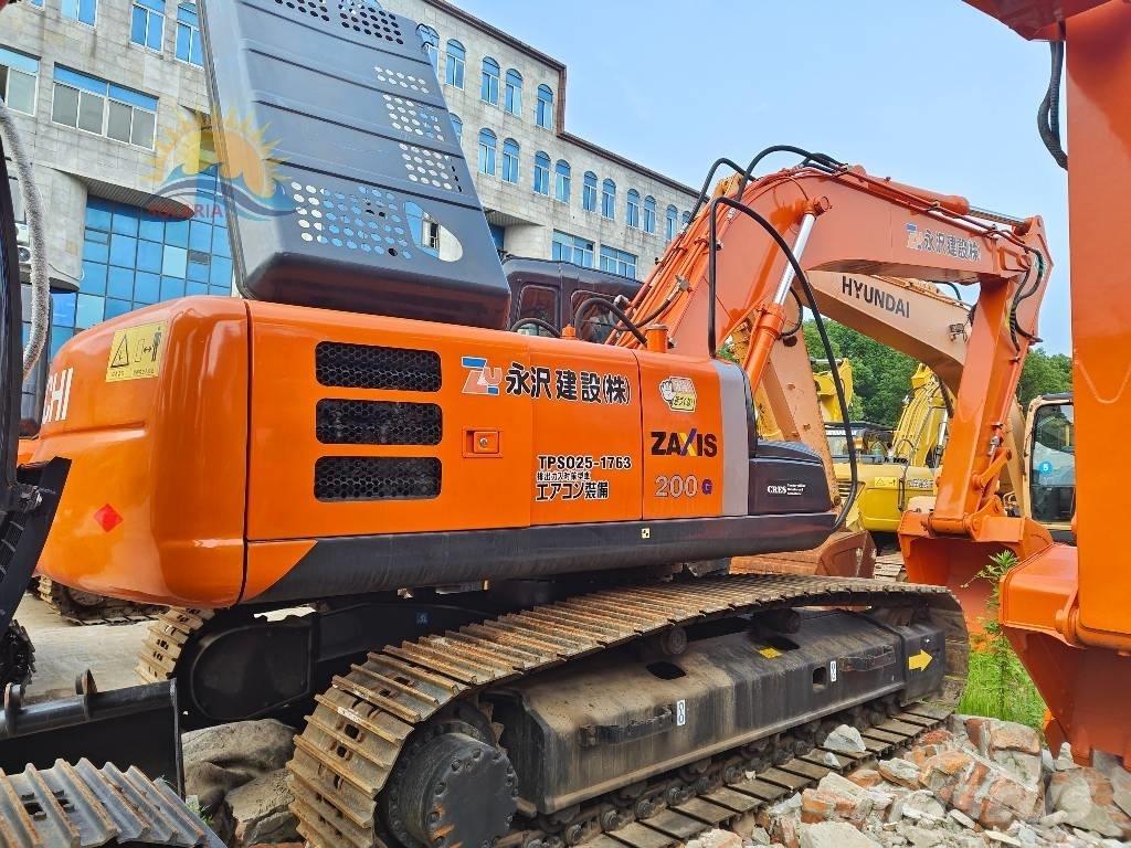 Hitachi ZX 200 履带挖掘机