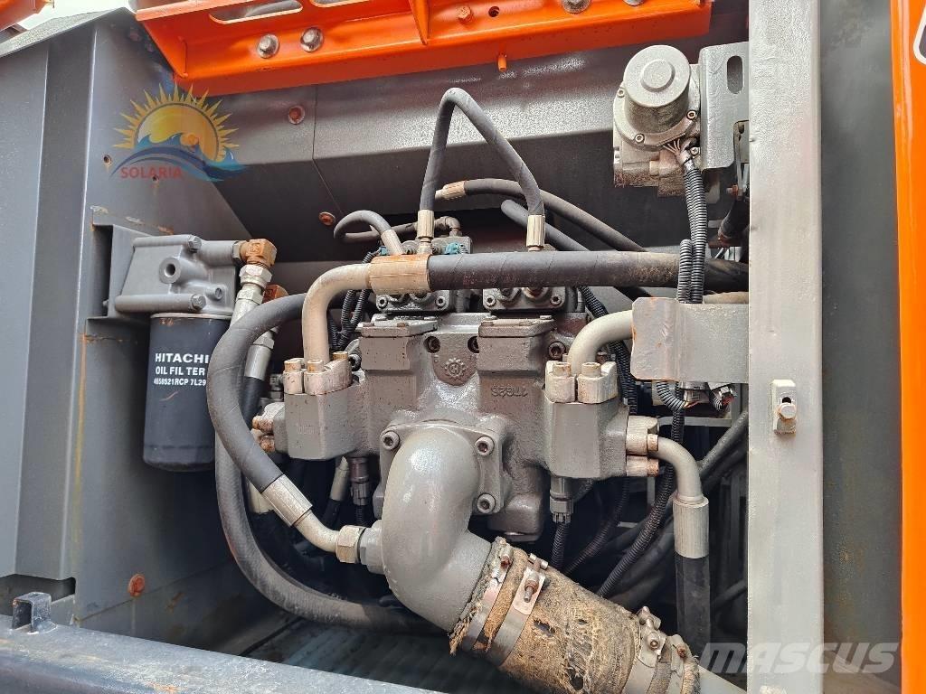 Hitachi ZX 200 履带挖掘机