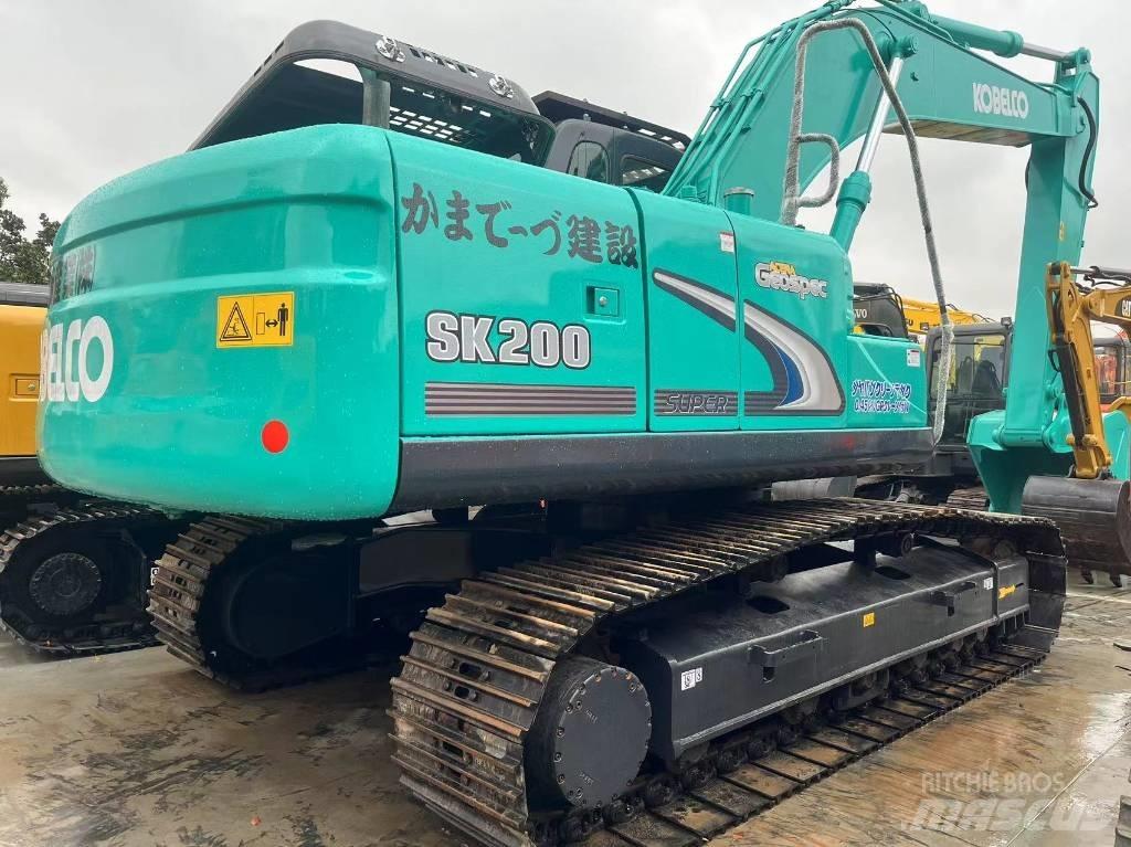Kobelco SK 200-8 履带挖掘机