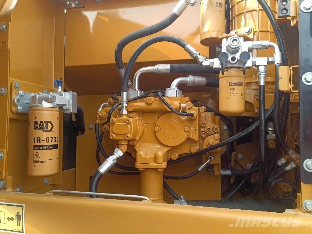 CAT 323 D2L 履带挖掘机