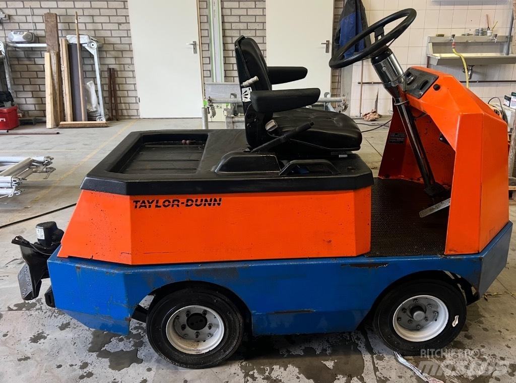 Taylor-Dunn C425 搬运车