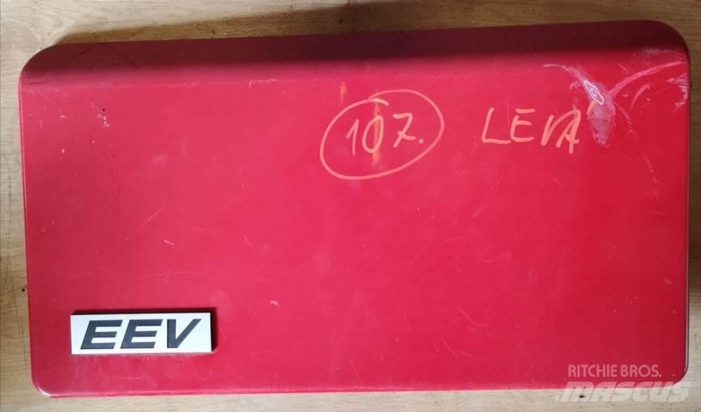 DAF CF DVEŘE L 运输工具-其他