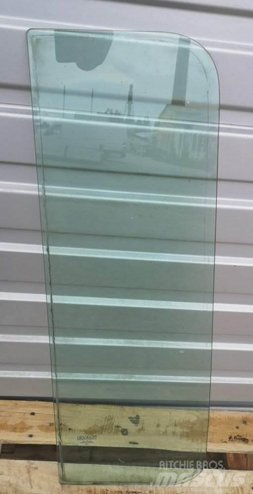 DAF LF OKNO 运输工具-其他