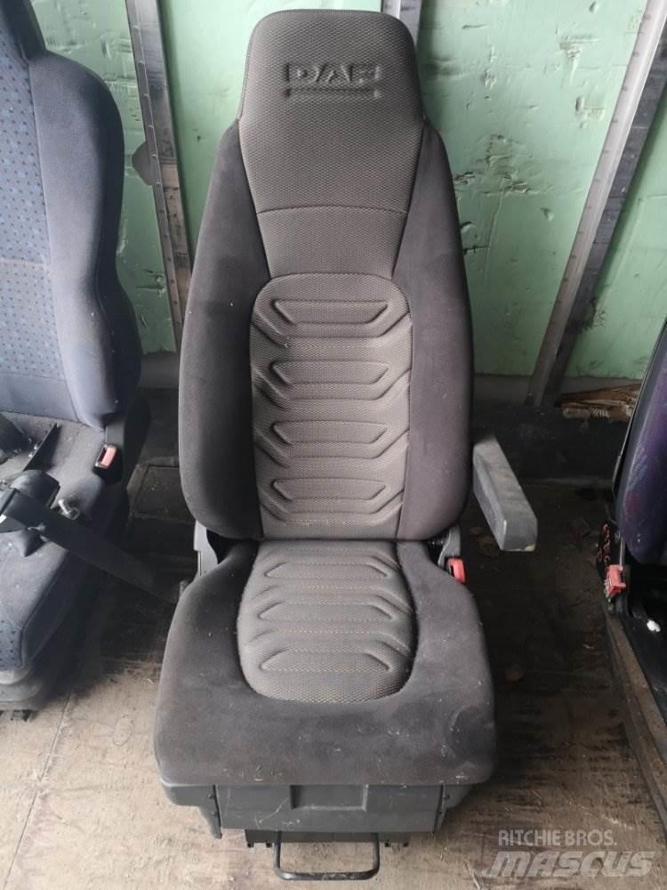 DAF LF SEDAČKA 运输工具-其他
