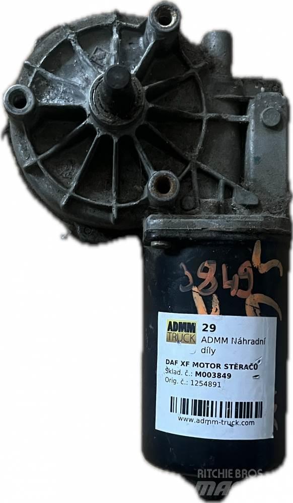 DAF XF MOTOR STĚRAČŮ 发动机