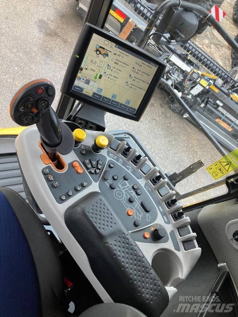 New Holland CR 8.90 联合收割机